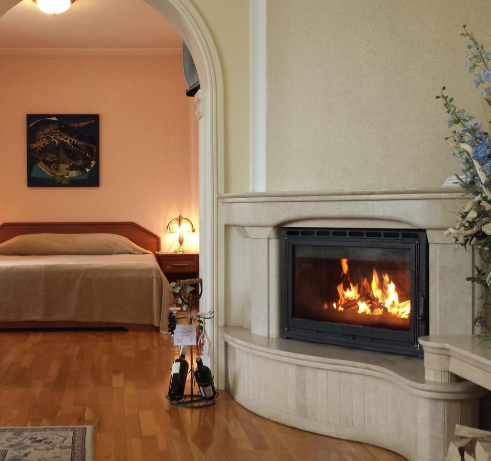 National Palace Wine & Spa Hotel Sliven Extérieur photo