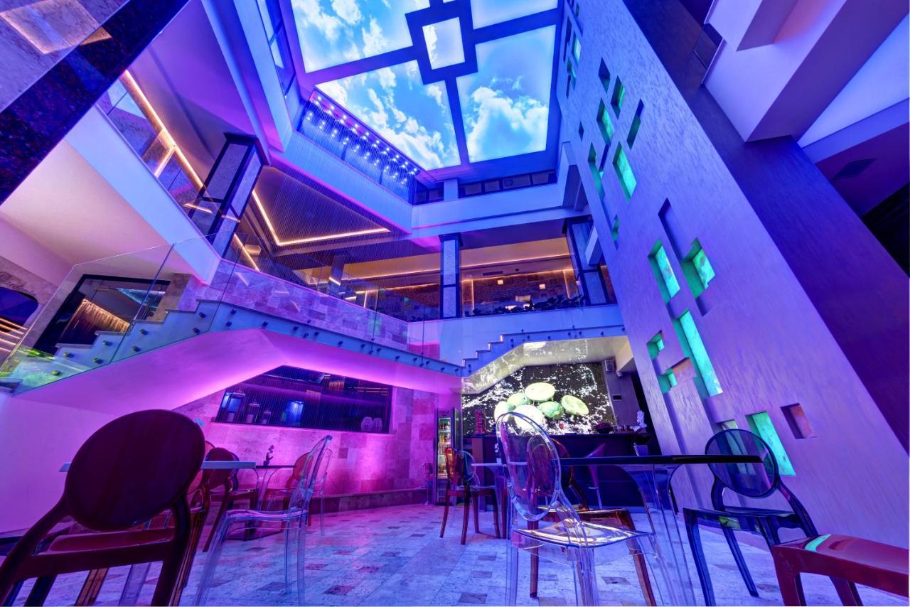 National Palace Wine & Spa Hotel Sliven Extérieur photo