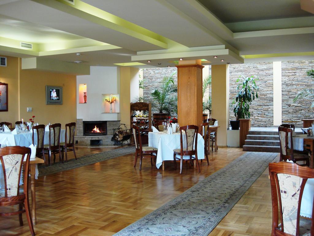 National Palace Wine & Spa Hotel Sliven Extérieur photo