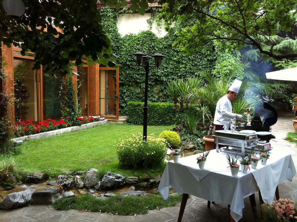 National Palace Wine & Spa Hotel Sliven Extérieur photo
