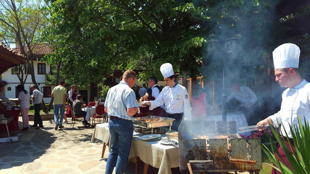 National Palace Wine & Spa Hotel Sliven Extérieur photo