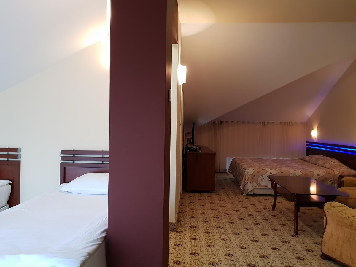 National Palace Wine & Spa Hotel Sliven Extérieur photo